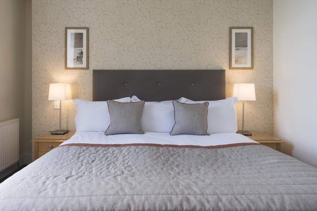 Fountain Court Apartments - Royal Garden Эдинбург Номер фото