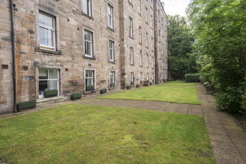 Fountain Court Apartments - Royal Garden Эдинбург Экстерьер фото