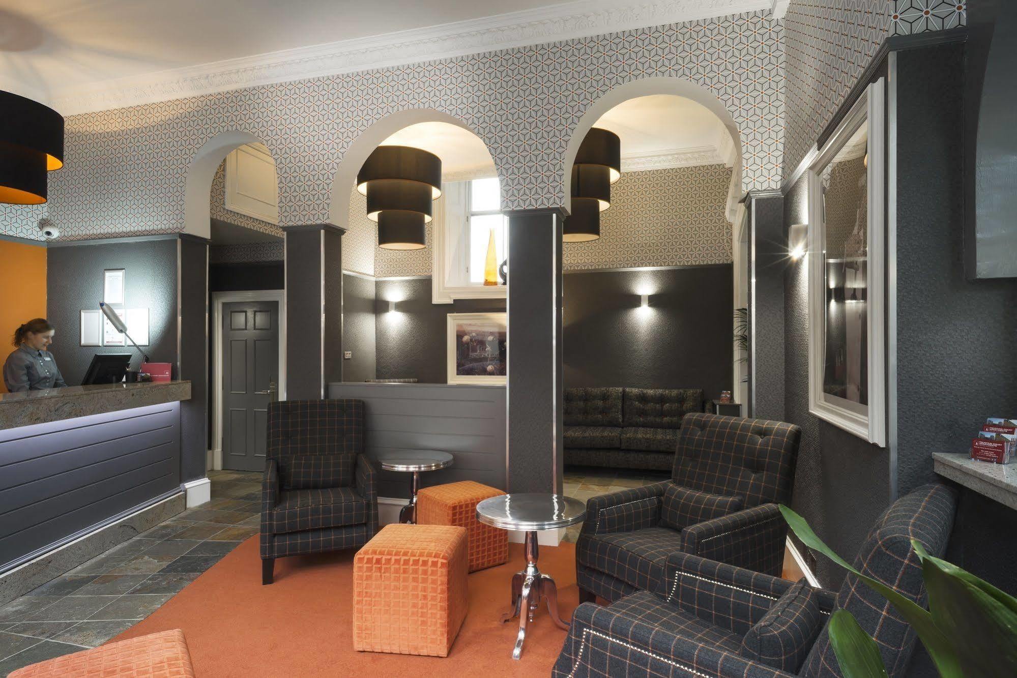 Fountain Court Apartments - Royal Garden Эдинбург Экстерьер фото